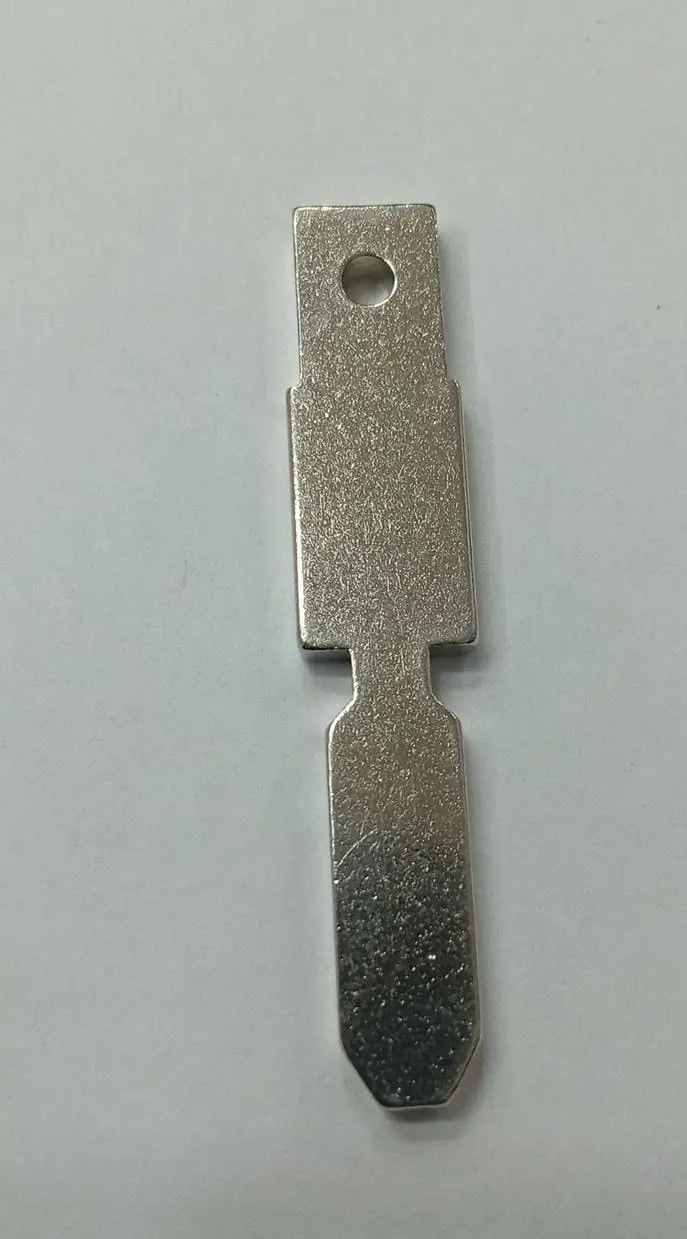 INSERTO - PEUGEOT 5008 -